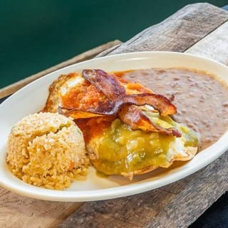 #3 Huevos Divorciados Plate